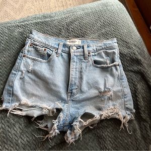 Abercrombie high rise mom short
